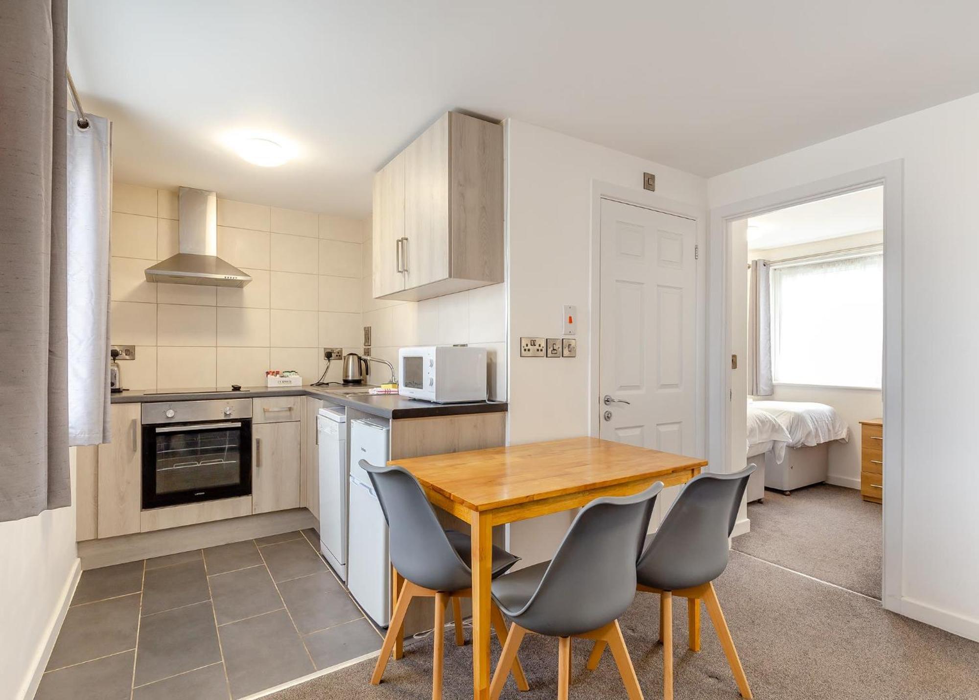Beautiful 2-Bed Apartment In Ілфракомб Екстер'єр фото